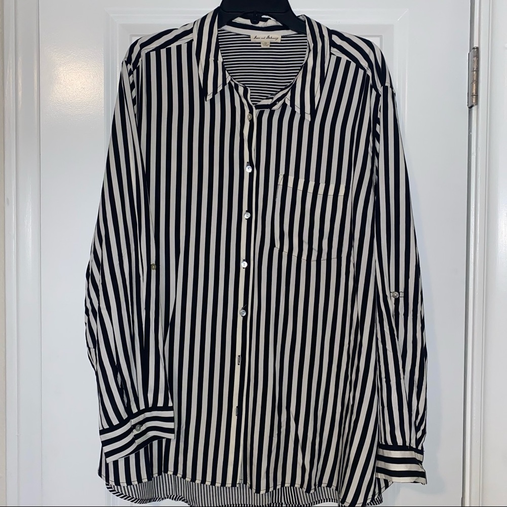 Striped black and white button up size 2X